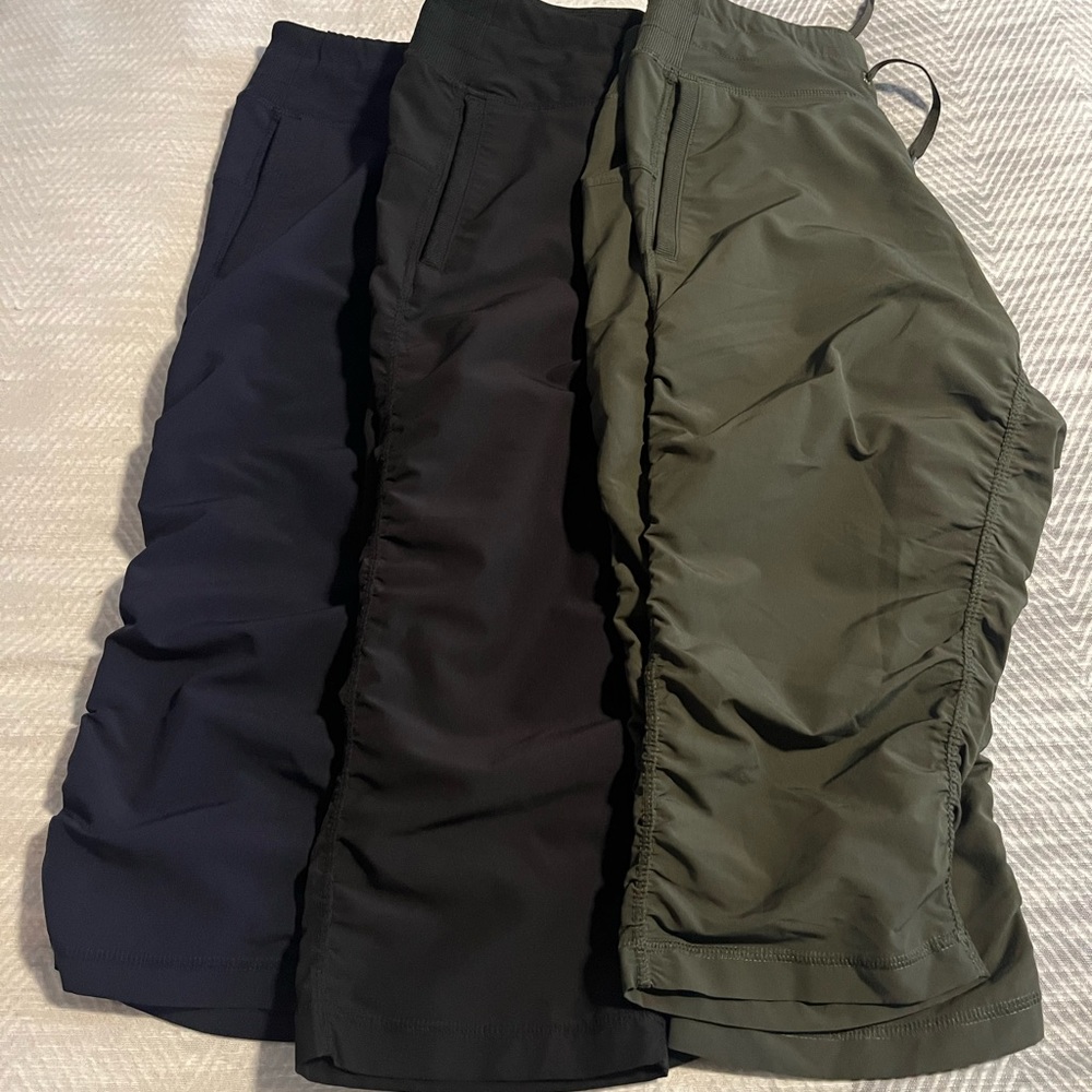 Womens capri’s 3pairs